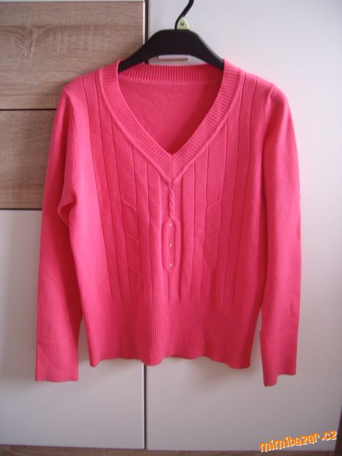 Sytě růžový kašmírový svetr svetřík do V vel. S-M