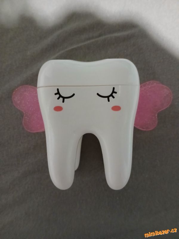 Držák na zubní kartáčky