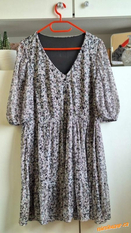 ROMANTICKÉ VOÁLOVÉ ŠATY, vel.46