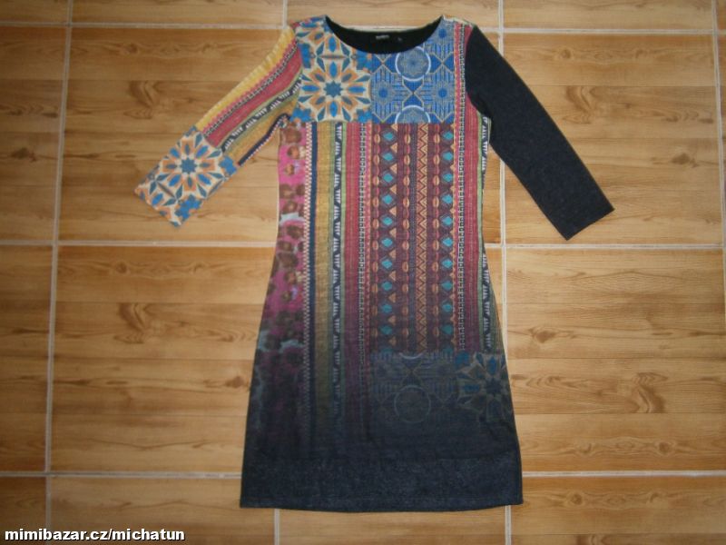 Barevné šaty značky DESIGUAL, vel.XS