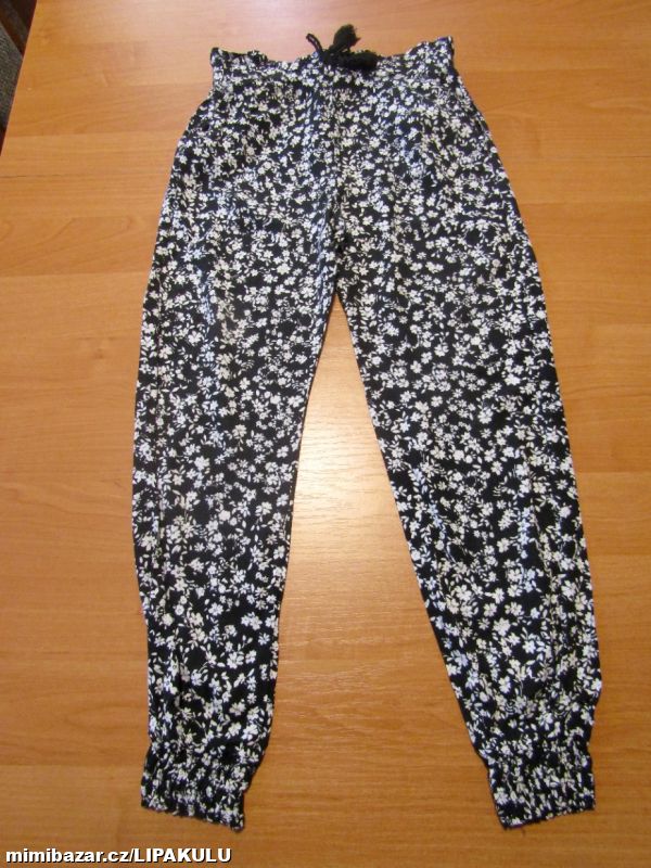 LETNÍ DÍVČÍ KALHOTY VEL.128-134