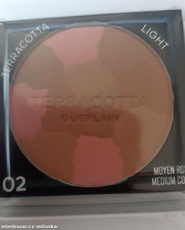 GUERLAIN Terracotta Light bronzující rozjasňující