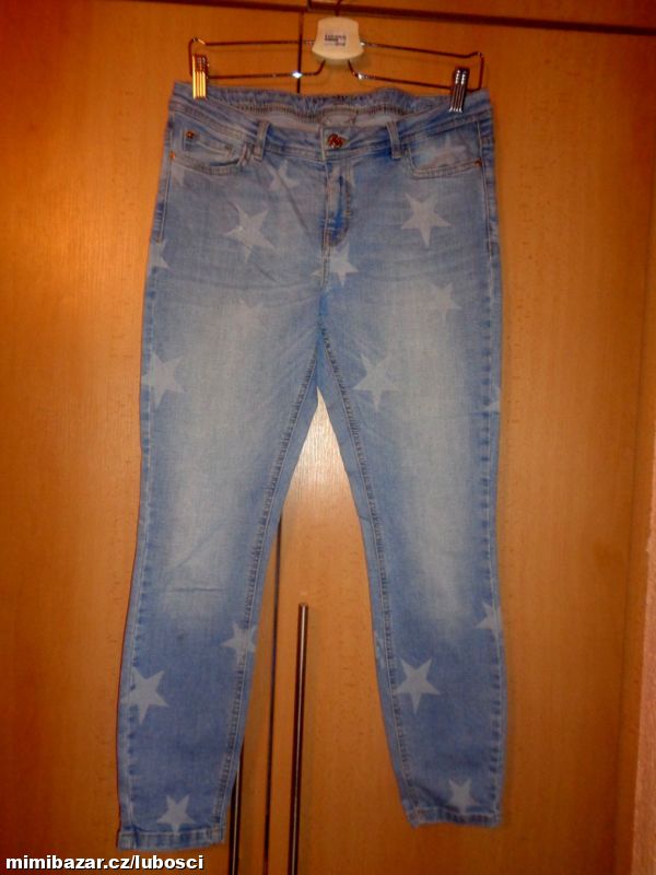 Pružné riflové kalhoty s hvězdami