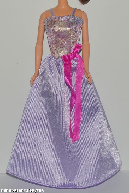  + + + OBLEČENÍ PRO PANENKU BARBIE + + + 
