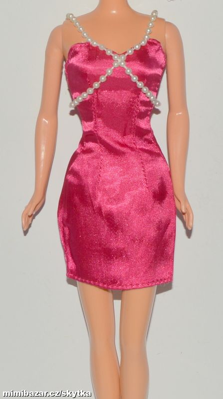  + + + OBLEČENÍ PRO PANENKU BARBIE + + + 