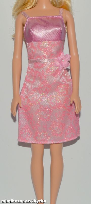  + + + OBLEČENÍ PRO PANENKU BARBIE + + + 
