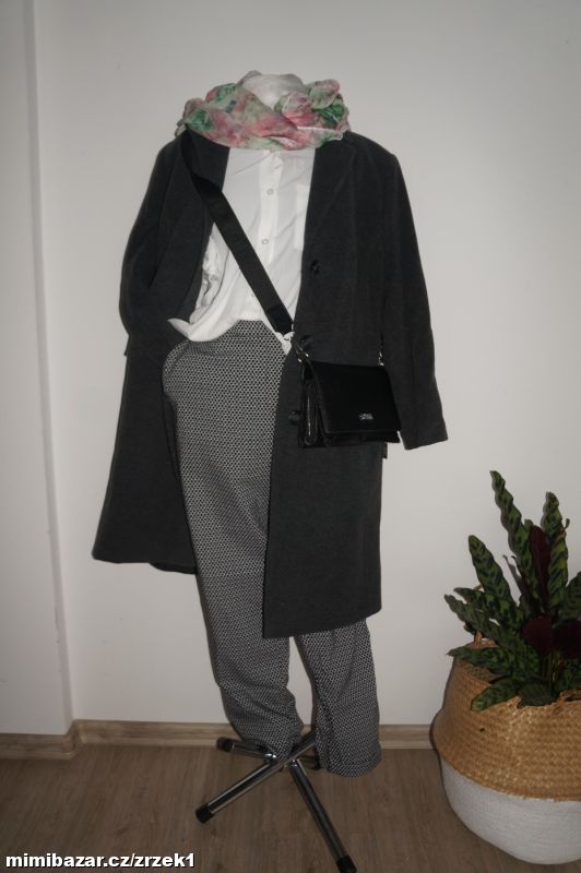 Barbara Lebek značkový kabát vel.40