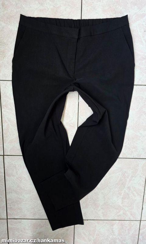 Pružné černé jarní kalhoty BODYFLIRT-44