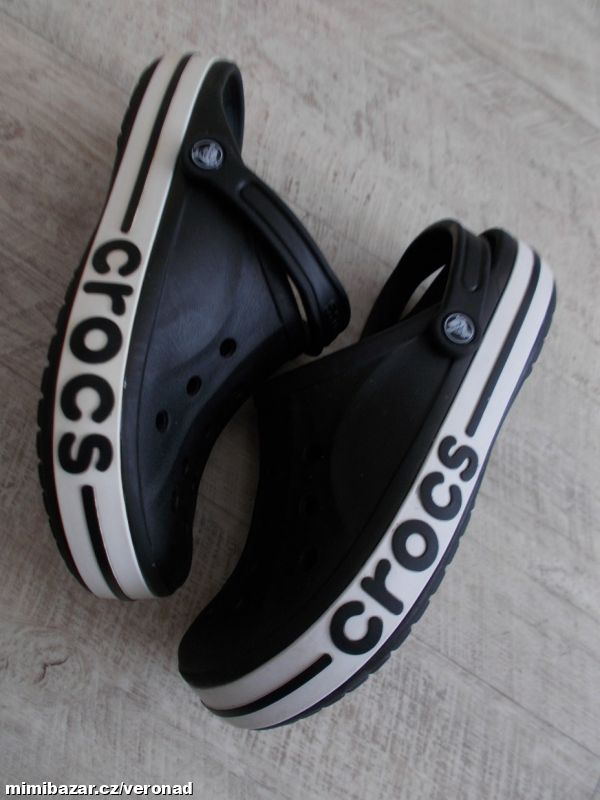 ČERNÉ PANTOFLE/SANDALE CROCS V.M10/W12 NAŠE 43/44