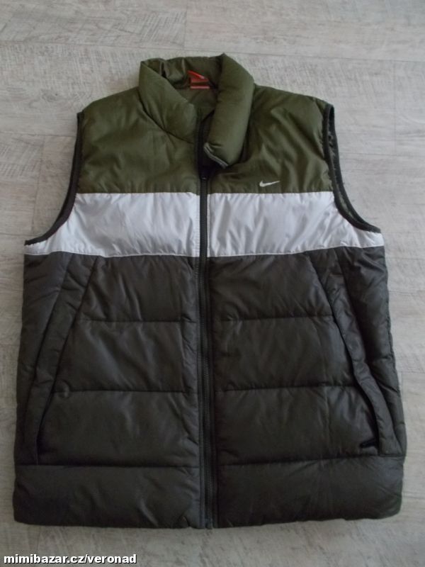 BUŘTÍKATÁ PĚŘOVÝ VESTA ZN NIKE VEL L