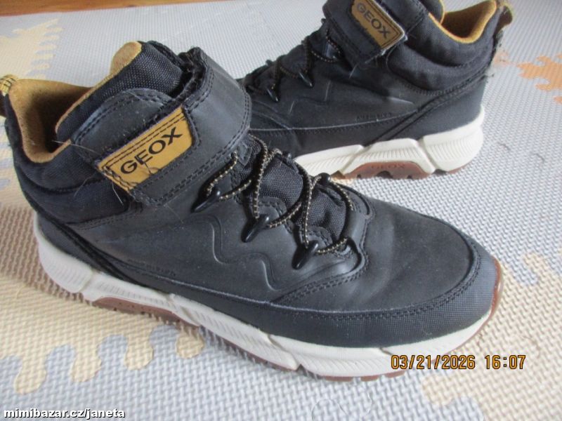 Celoroční boty Zn. Geox