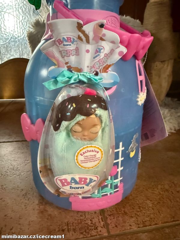 Patrový domeček s kouzelnou panenkou Baby Born Zap