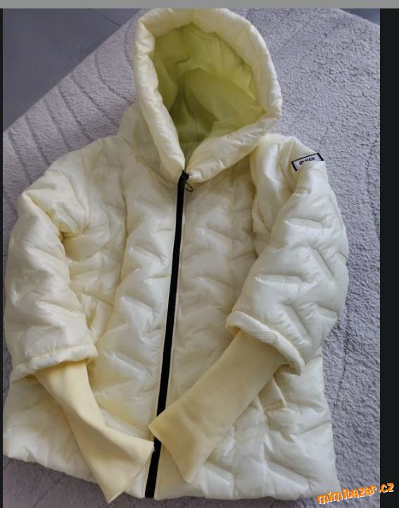 new colection ultra lehoučká bundička 38