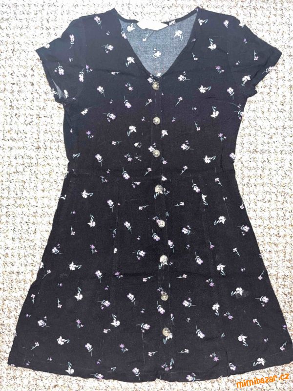 Krásné lehké bavlněné šaty