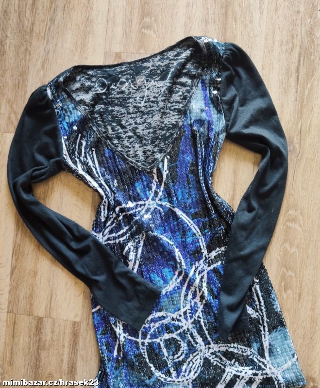 DELŠÍ HALENKA DESIGUAL 42