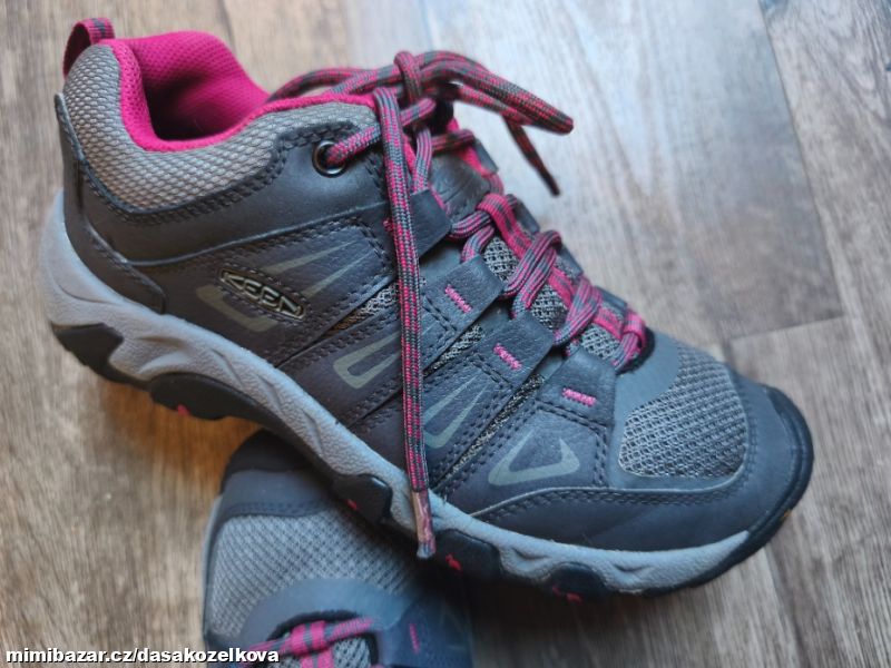 Dámské trekovky KEEN v.37, 5 - top stav