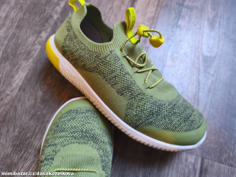 Barefoot tenisky KEEN KNX KNIT LACE v.38Y