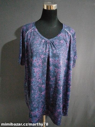 *** KRÁSNÉ DÁMSKÉ VZOROVANÉ TRIKO, VEL.4XL ***