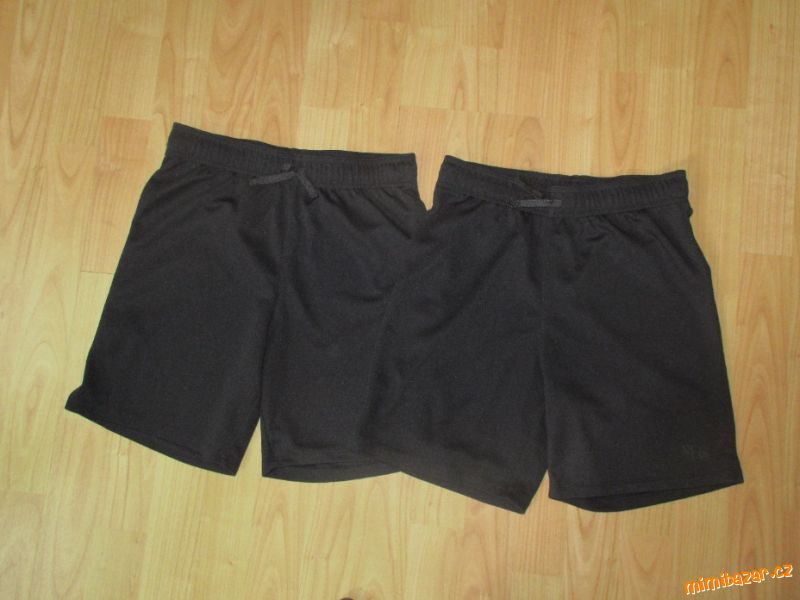černé funkční kraťasy 2 ks