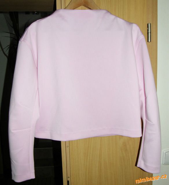 oversized růžový crop top s dlouhým rukávem /