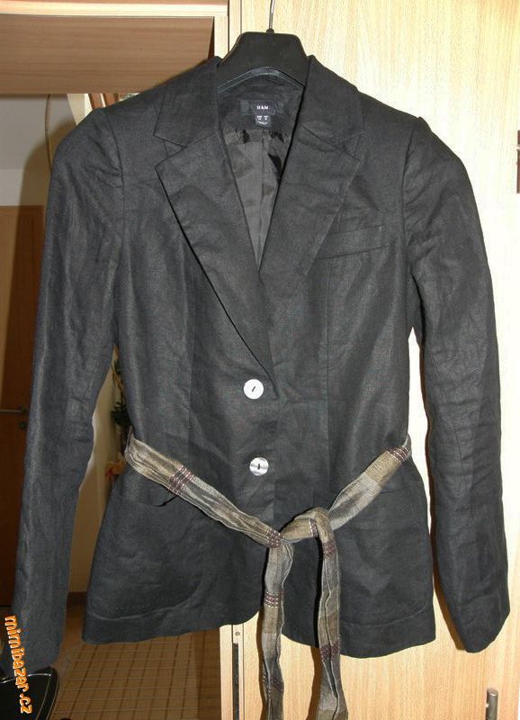 černé lněné sako