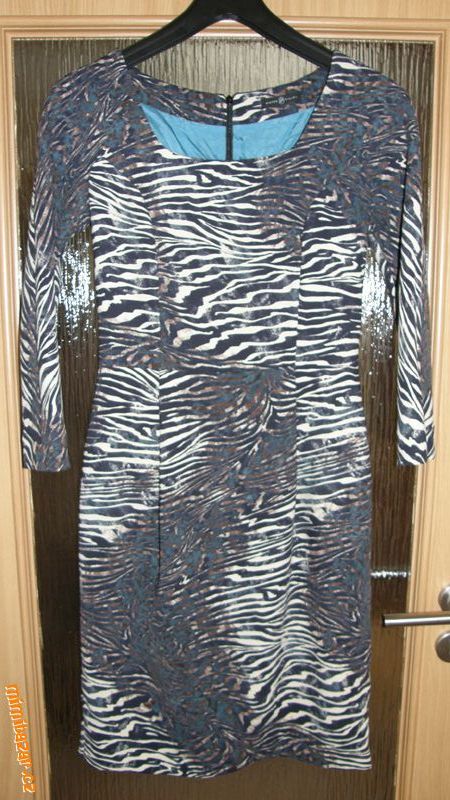 pouzdrové šaty s podšívkou / midi šaty