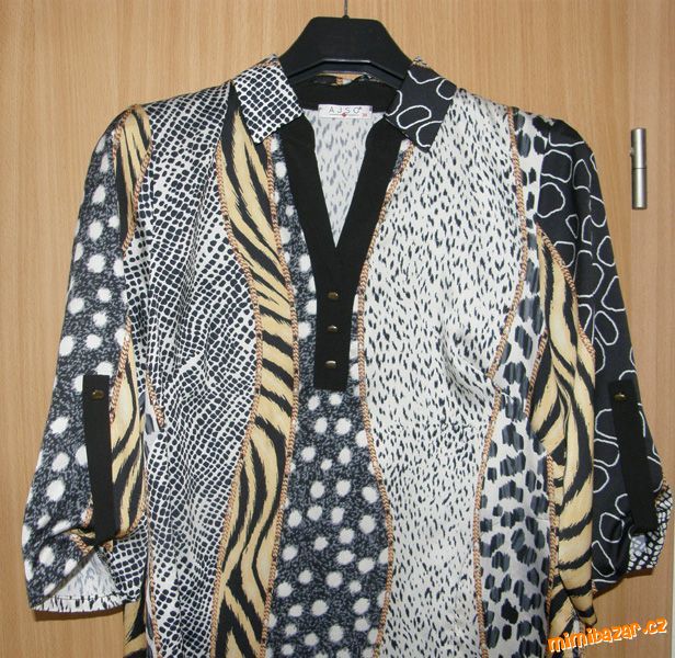 vzdušné šaty se zvířecím vzorem / košilové šaty