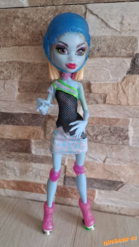Monster high Abbey Roller paenka