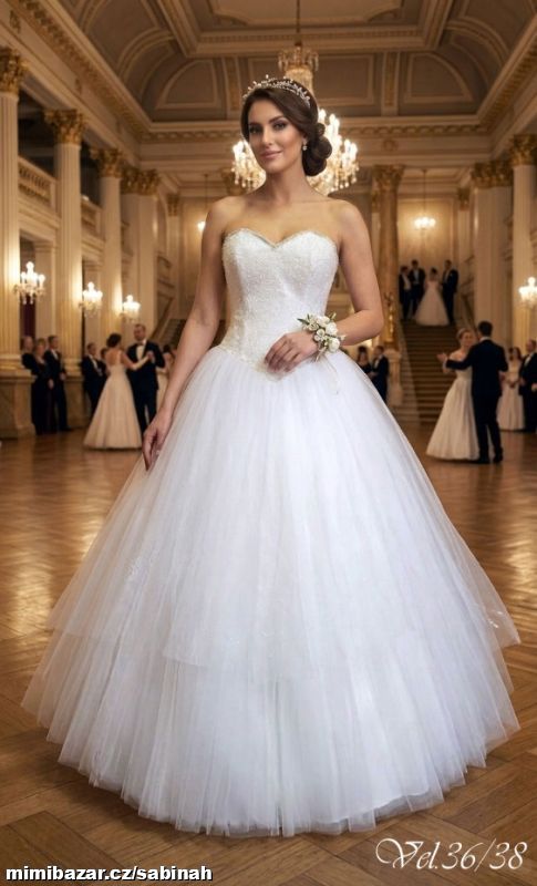 KORZETOVÉ SVATEBNÍ ŠATY