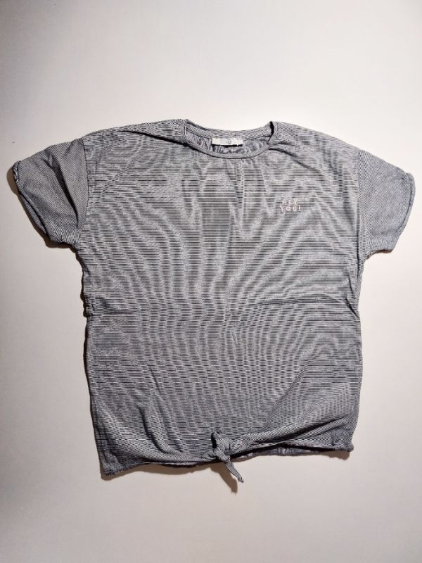 Tričko s krátkým rukávem, s uzlíkem