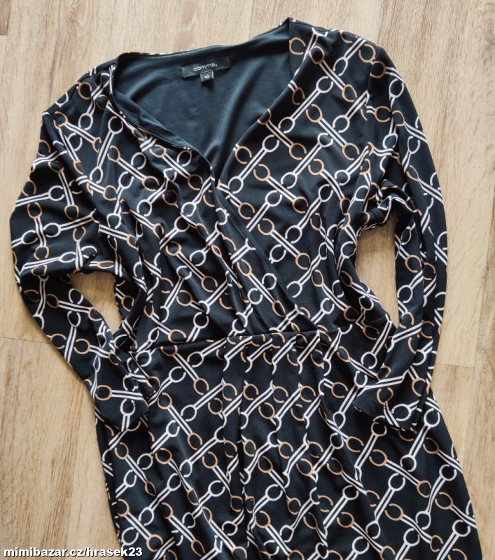 MODNÍ ŠATY S PŘEKLADEM COMMA 40