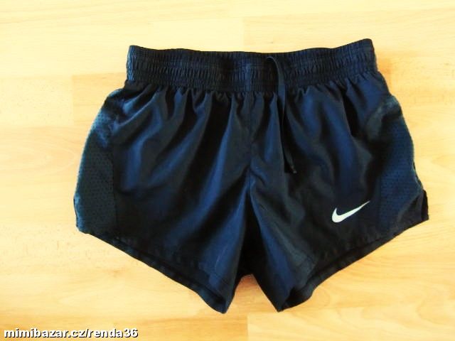 Dámské kraťasy Nike vel. XS - jako nové