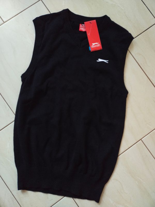 Chlapecká černá (golfová) vesta Slazenger