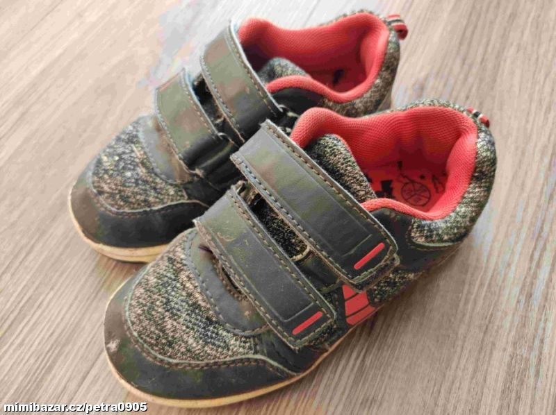 Dětské sportovní boty na suchý zip vel. 27