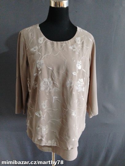 *** ÚŽASNÁ HALENKA S VÝŠIVKOU A APLIKACÍ, VEL.L***