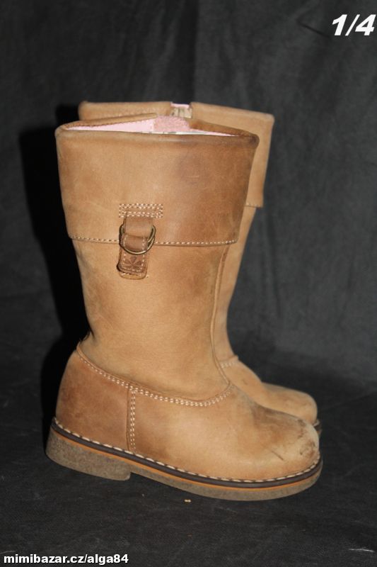 VYCHÁZKOVÉ KOZAČKY-1/4