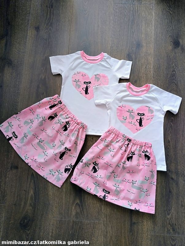 Trička se sukní pro dvojčátka