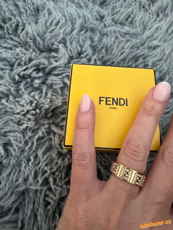 Prsten Fendi