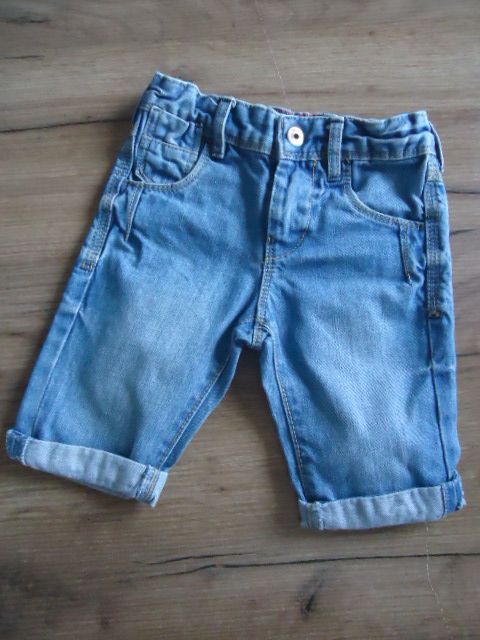 DŽÍNOVÉ RIFLOVÉ KRAŤASY OKAIDI JEANS vel. 98