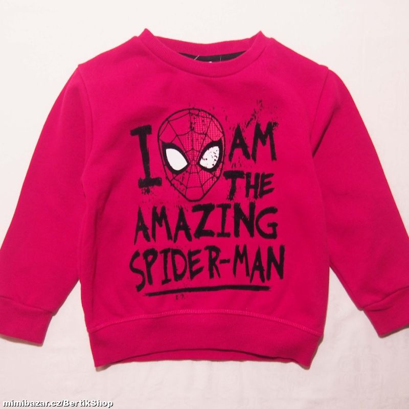 D280. Červená mikina Spiderman