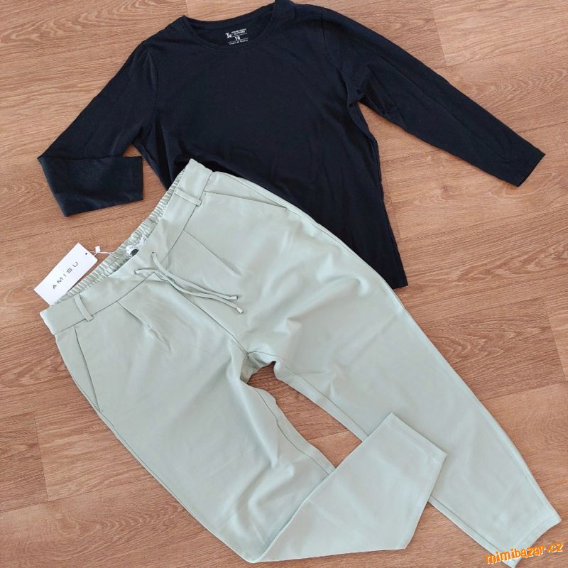 NOV.É LETNÍ KALHOTY + TRIČKO 44/46