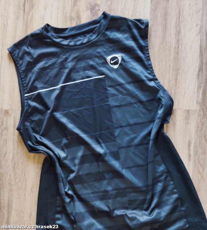 FUNKČNÍ TÍLKO NIKE L/XL