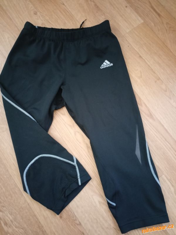 Krásné sportovní 3/4 kalhoty adidas