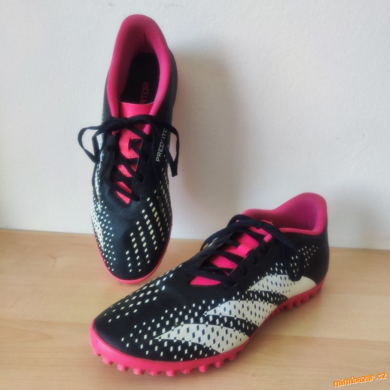 Pánské kopačky turfy Adidas Predator v 44