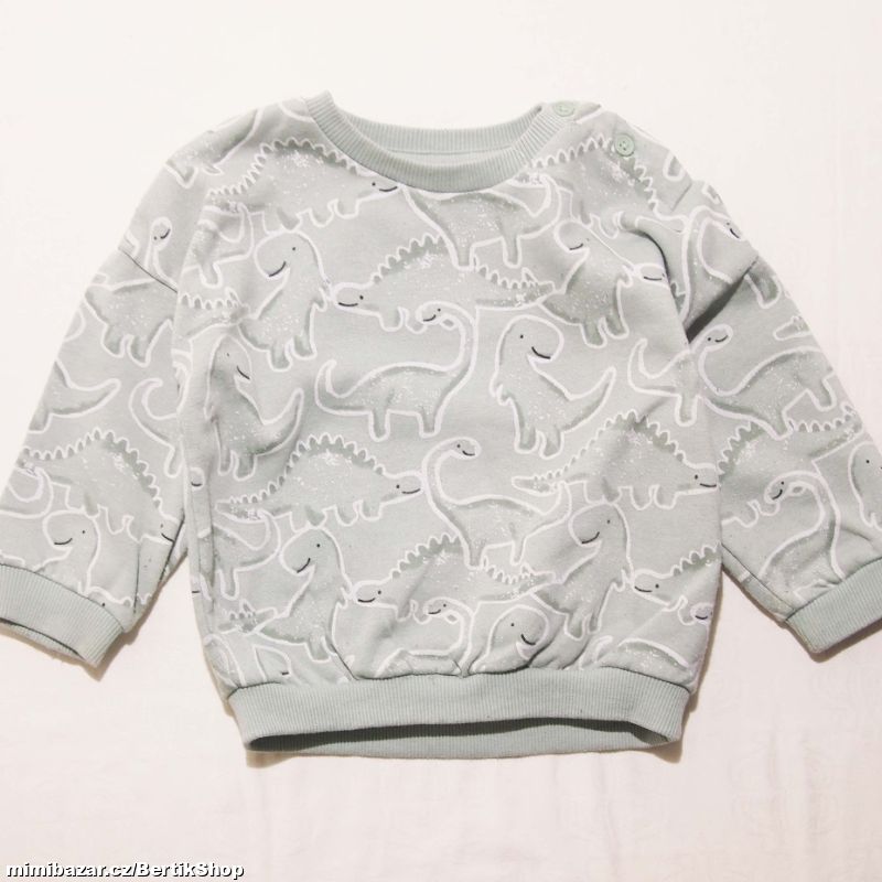 K64. Mikina s dinosaury