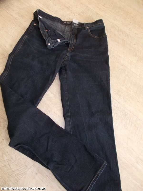 ZNAČKOVÉ DŽÍNY AJ ARMANI JEANS CONFORT 100%STAV