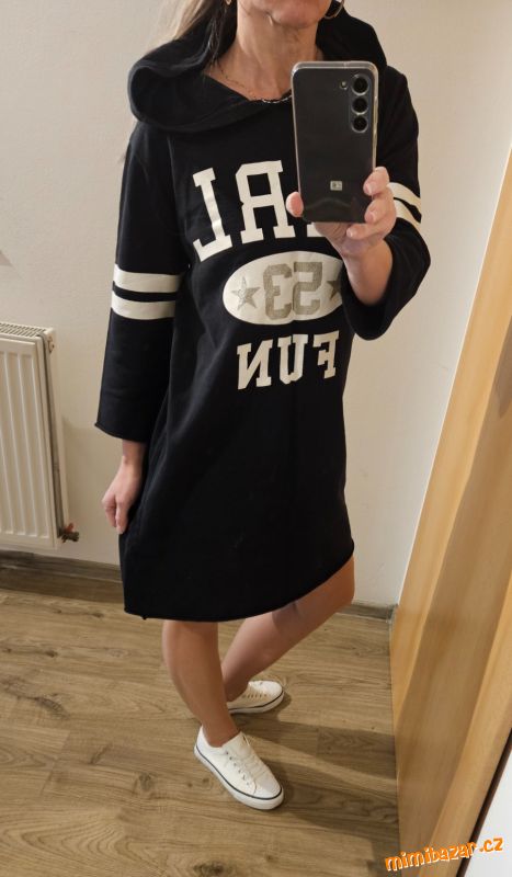 Mikinové oversize šaty