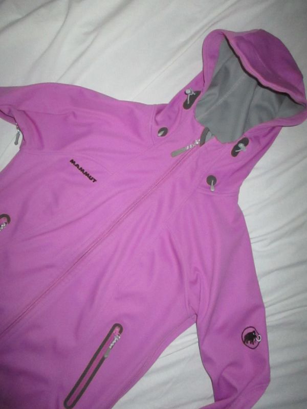 Dámská ultralehká funkční softshell bunda vel M