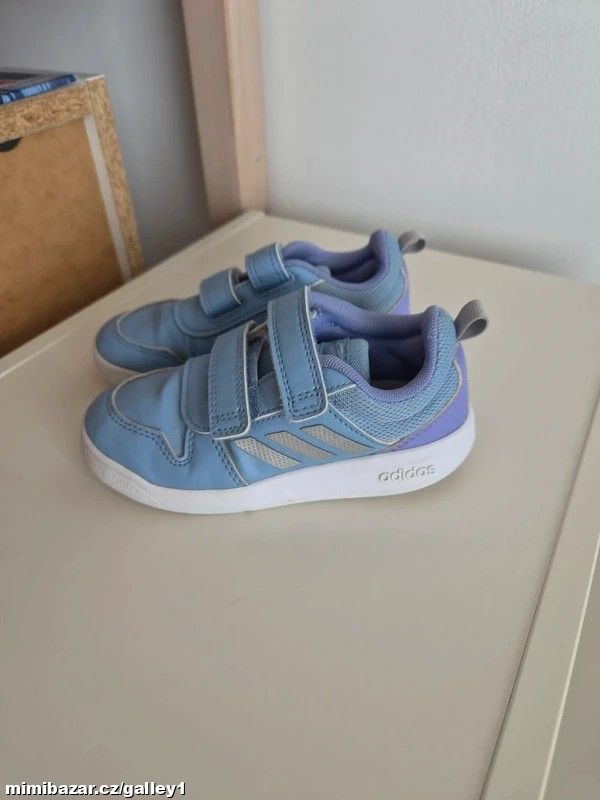 Tenisky Adidas, vel. 26, 5