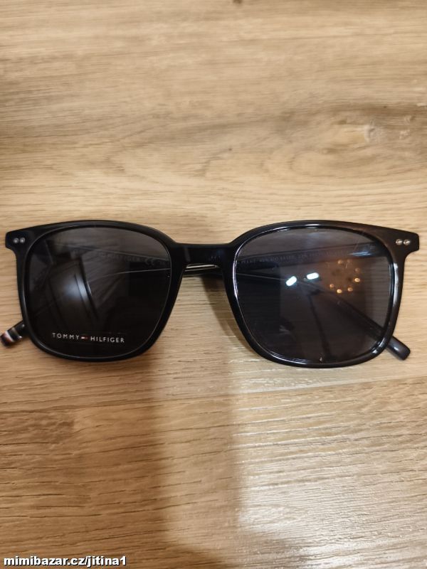 Sluneční brýle Tommy Hilfiger unisex